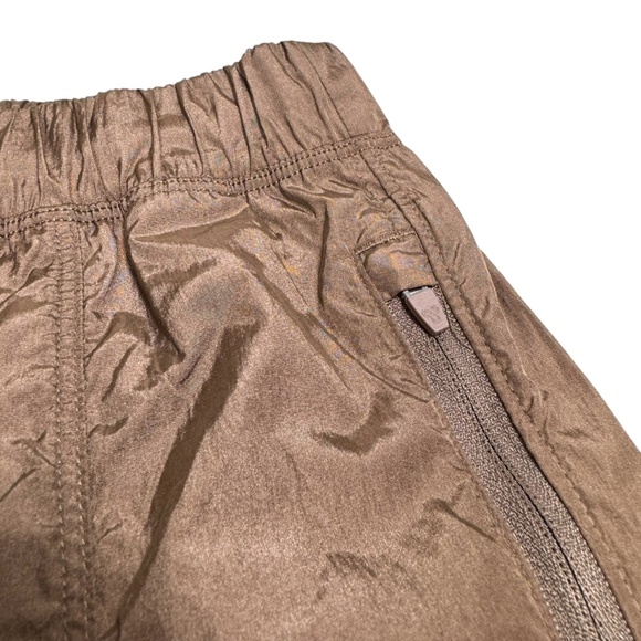 TNA (Aritzia) | Prima Pant | XS | Mid-rise | Relaxed-fit | Y2K | Streetwear - Picture 5 of 15